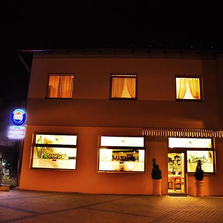 Penzion Majak Banská Bystrica Exterior foto
