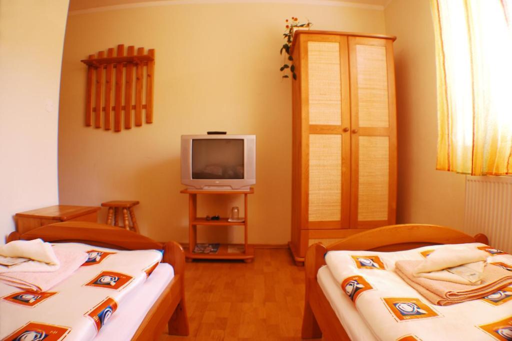 Penzion Majak Banská Bystrica Zimmer foto