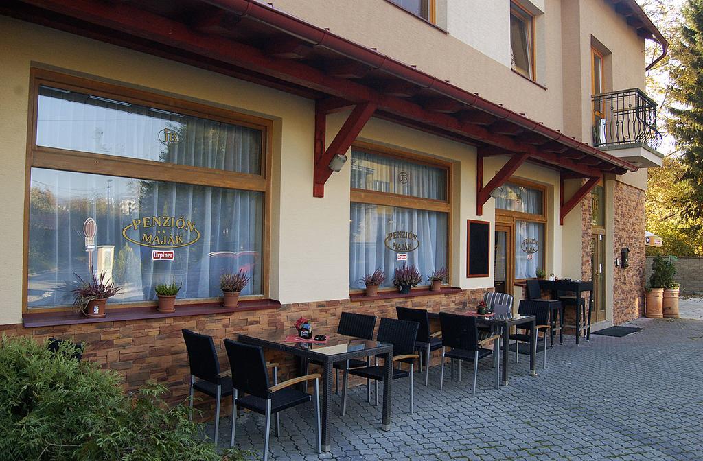 Penzion Majak Banská Bystrica Exterior foto