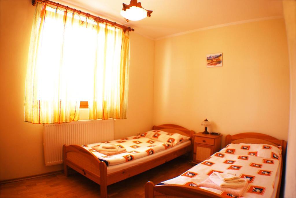 Penzion Majak Banská Bystrica Exterior foto